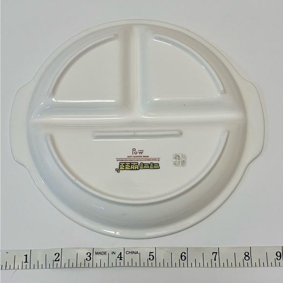 “The Little Penguin“ Porcelain Divided Plate - Picture 2 of 7